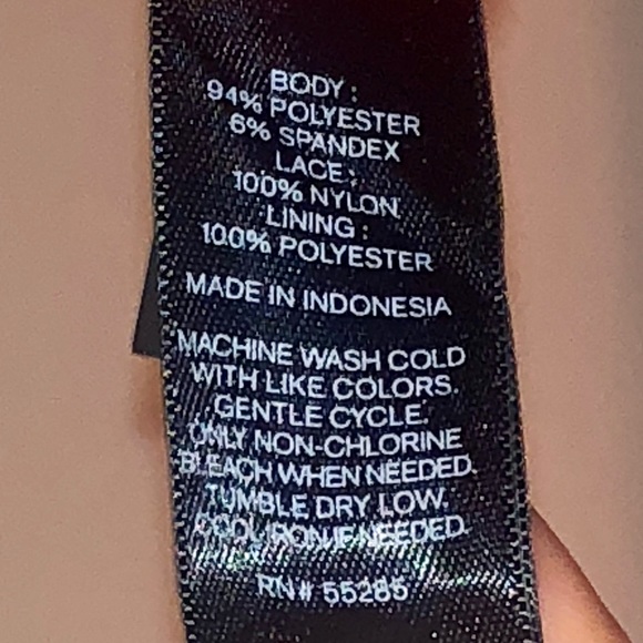 Sexy red dress! - Picture 4 of 4